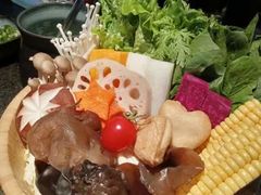 -湊湊火锅·茶憩(新中关购物中心店)