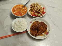 -悦芽照护月嫂+育儿嫂(杭州店)