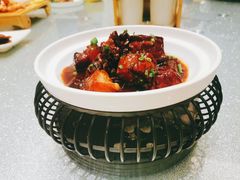 招牌红烧肉-松沪名灶·豆浆鱼头·新上海菜(飞航吾悦广场店)
