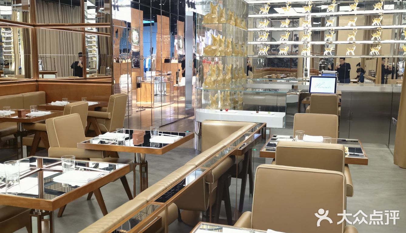亚洲首家Burberry 餐厅