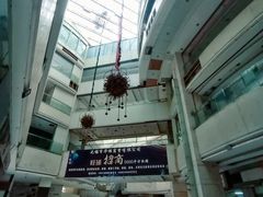 -东方巴黎购物广场