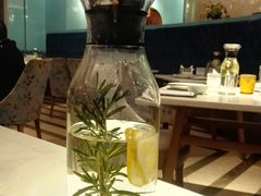 柠檬水-荷庭·精致湘菜(华强北九方店)