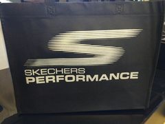 -SKECHERS 斯凯奇(上海国际时尚中心店)