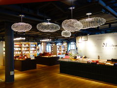 -光海书局(南京东路第一百货店)