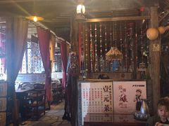 -老牌坊云南鱼豆花火锅(爱建店)