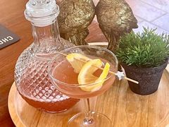 -Chom Cafe and Restaurant