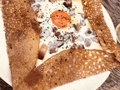 鸡蛋蘑菇熏肉荞麦可丽饼-RAC BAR(安福路店)