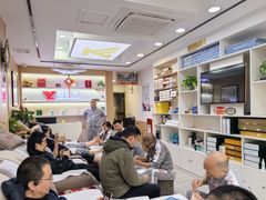 -郑远元专业修脚房(国顺东路店)