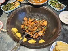 -鱼窝棚柴火铁锅炖(富山屯店)