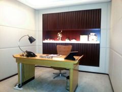 办公台-苏州金鸡湖中茵皇冠假日酒店