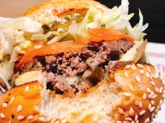 -The Habit Burger Grill 哈比特汉堡(复兴soho店)