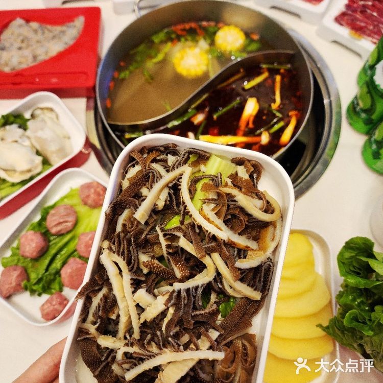 回澳門前，記得去吃青茂這家牛肉火鍋！！