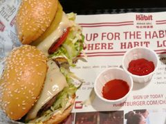 -The Habit Burger Grill 哈比特汉堡(复兴soho店)
