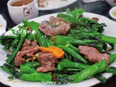 芥兰炒牛肉-文记壹心鸡(宝华路店)