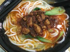 -丽虹云南过桥米线(兴工街店)