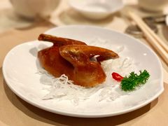 玻璃脆皮乳鸽-利苑酒家(金宝店)
