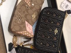 -COACH蔻驰(赛特奥特莱斯店)