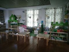 -英皇尤渡实验幼儿园