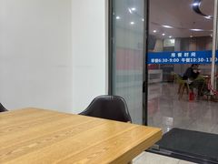-瑞幸咖啡(华东理工大学商学院店)
