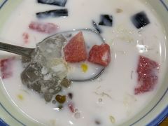 椰奶清补凉-文昌邓记清补凉(西沙路店)