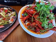 十三香小龙虾-谢记上海大排档(长寿路店)
