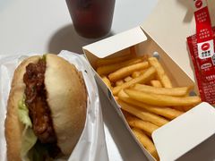 -必胜客(尹山湖歌林公园店)