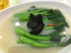 鱼汤云耳浸时蔬-和平馆·地道港澳茶餐厅(西门口店)