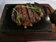 -Erman岩烧牛排(虹桥南丰城店)