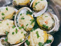 蒜蓉蒸鲍鱼-贞姨美食·老字号海鲜大排档