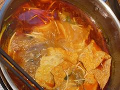 -黔诚多彩火锅(甲秀楼店)