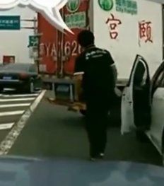 -肥佬良扣肉粉面店(梧州总店)