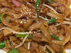 干炒牛河-頂好酒家·经典粤菜(海信广场店)