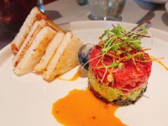 牛肉塔塔配牛油果黑橄榄酱-Solo(衡山路店)