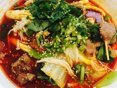 香菜牛肉-成都你六姐·牛肉冒菜·麻辣香锅(长泰广场店)