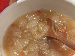 吉祥六宝煮冰粉-红料理|串串有瘾·烧烤(吴中路店)