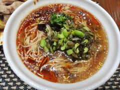 -山明水秀大饭店