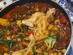 -俭寨大盘鸡·手抓肉·烧烤新疆菜(乌苏路店)