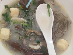 -小杨生煎(金山百联购物中心3楼店)