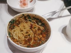 -犇鼎牛潮汕牛肉火锅(新辰里学清路店)