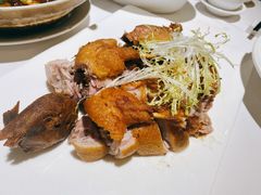 荷叶香酥鸭-老洋房花园饭店(绍兴路店)