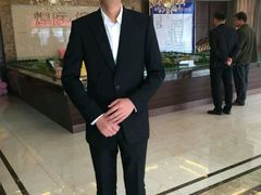 工作时候也穿他-尊卡诺高级西装礼服定制(江东中路店)