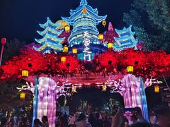 -淄博花灯齐彩城