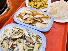 -菌之家·专业纯野生菌火锅·特色炒菌