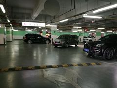 -久光百货-地下停车场