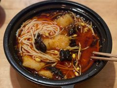 -渝是乎酸菜鱼(龙旗购物中心店)