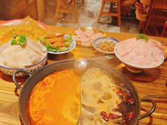 -旧街市鲜货老火锅(大光路店)