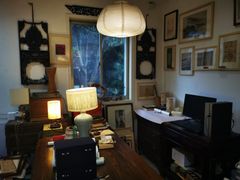 -邊城書店