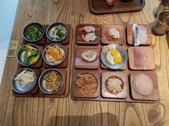 -银米·云南传统过桥米线(双廊黑金冠店)