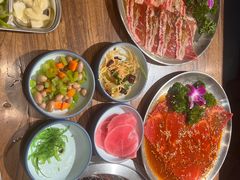 -明洞阿姨·韩式酱蟹烤肉·创意料理(三元桥店)