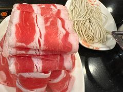 -呷哺呷哺(世贸.工三店)